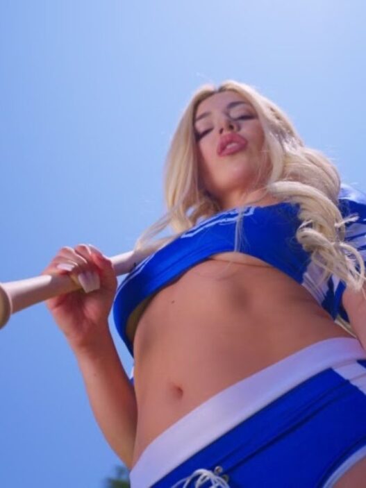 Ava Max